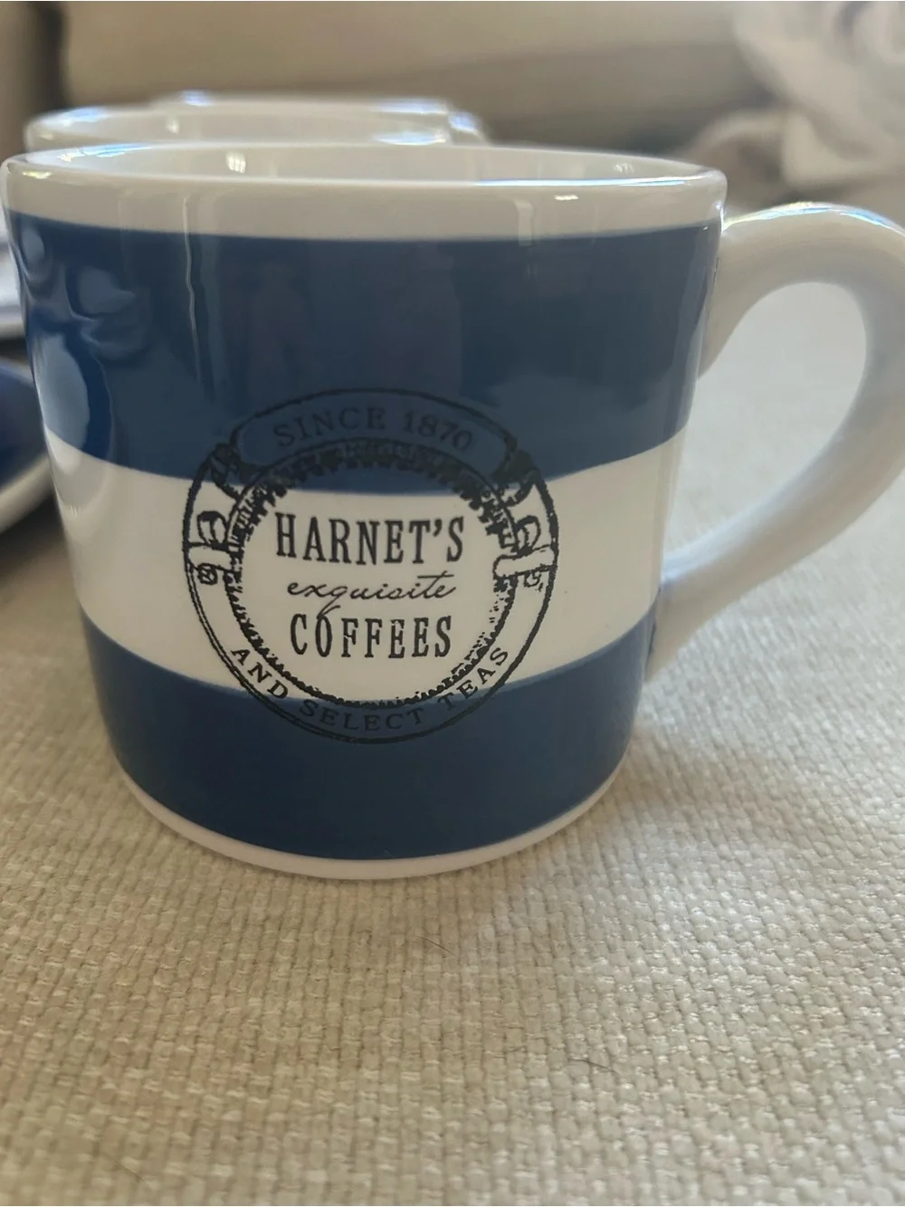 Williams Sonoma breakfast plates & mugs